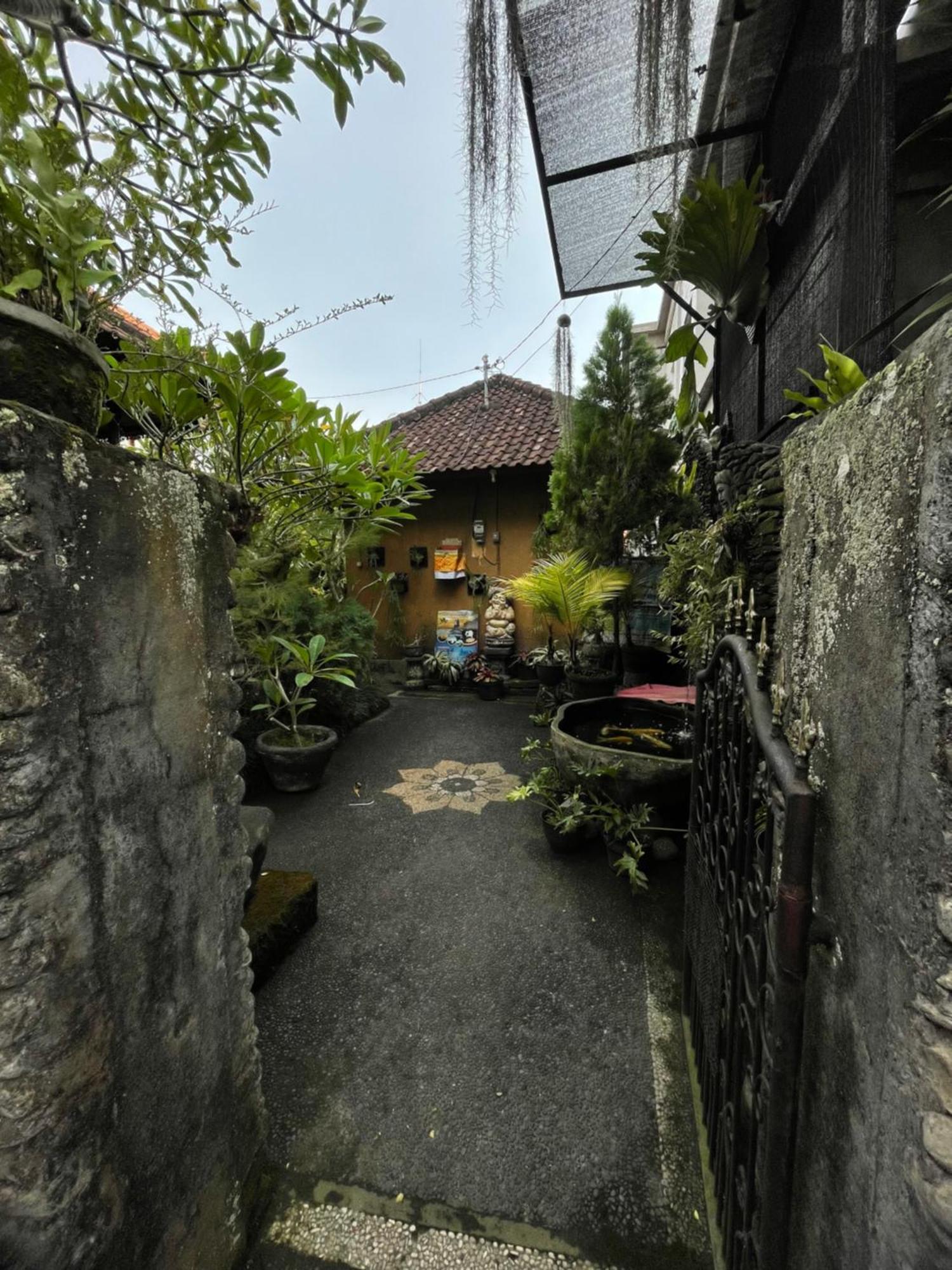 Suntari Homestay Ubud Esterno foto